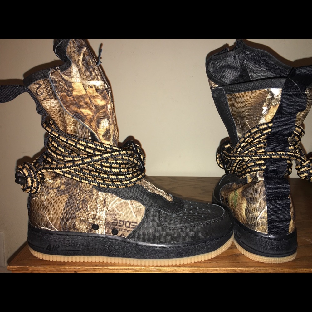 Air Force 1 Winterized Edition size 9
